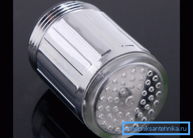 Illuminated aerator. Illuminated aerator.