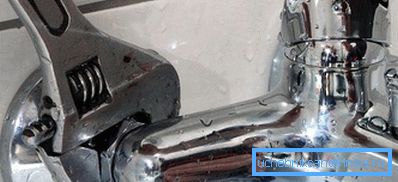 The armature is easily installed by hand.