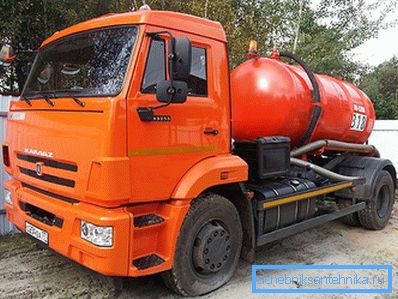 1166 Vacuum truck