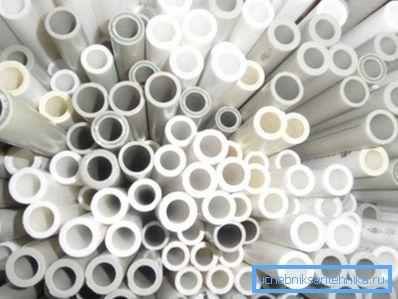 Assortment of suitable plastic pipes Assortment of suitable plastic pipes