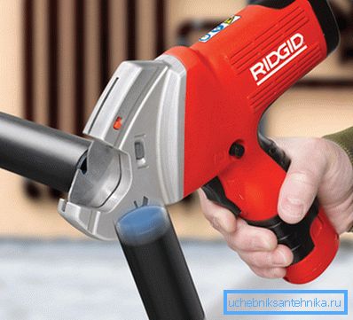 Automatic scissors
