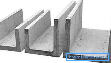 1214 Concrete trays for water drainage
