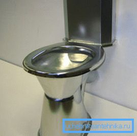 Brilliant products have to wipe more often, as any stains on such a surface will clearly stand out Brilliant products have to wipe more often, as any stains on such a surface will clearly stand out