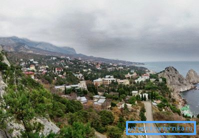 The proximity of the sea makes the Crimean winters mild. The proximity of the sea makes the Crimean winters mild.