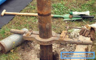 Drilling a do-it-yourself hole for a country house Drilling a do-it-yourself hole for a country house