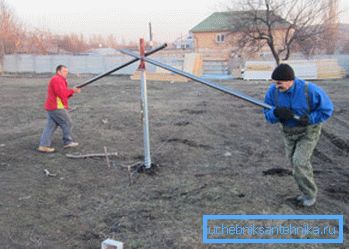 Manual drilling of the foundation Manual drilling of the foundation