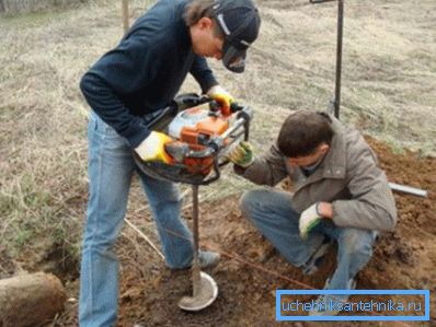 Drilling of wells for motorized fence posts Drilling of wells for motorized fence posts