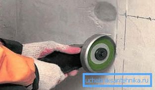 The more powerful the grinder, the deeper the groove can be made The more powerful the grinder, the deeper the groove can be made