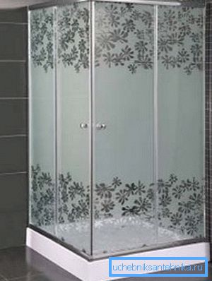 Cast iron shower trays 90x90 cm allow to save bathroom space Cast iron shower trays 90x90 cm allow to save bathroom space