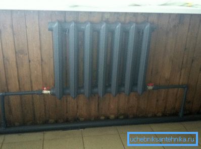 Pig-iron radiators will cool for a long time after the boiler burns fuel. Pig-iron radiators will cool for a long time after the boiler burns fuel.