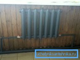 Cast iron radiators have long ceased to be the best solution, but even nowadays they are using Cast iron radiators have long ceased to be the best solution, but even nowadays they are using