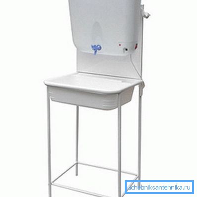 Country version of the sink with legs Country version of the sink with legs