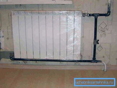 Diagonal connection ensures warming of all sections. Diagonal connection ensures warming of all sections.