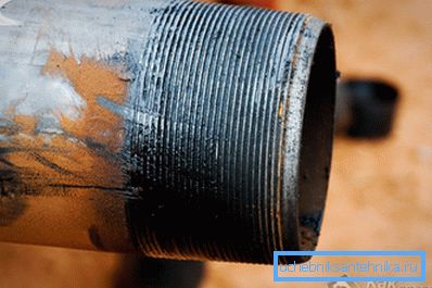 Long thread on the supply to the heating battery Long thread on the supply to the heating battery