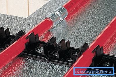 For the manufacture of warm floors used twin systems, and even whole substrates with clamps. For the manufacture of warm floors used twin systems, and even whole substrates with clamps.