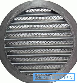 For the floor it is better to use metal grates with nets. For the floor it is better to use metal grates with nets.