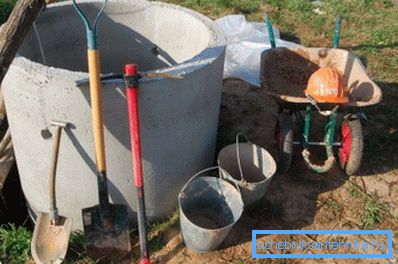 For work, you need simple tools for digging the earth. For work, you need simple tools for digging the earth.