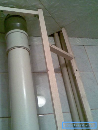 For the construction of the frame and suitable wooden bar, only it is better to handle a moisture resistant agent For the construction of the frame and suitable wooden bar, only it is better to handle a moisture resistant agent