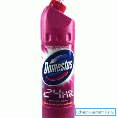 Domestos Pink for the prevention of pollution of the toilet Domestos Pink for the prevention of pollution of the toilet