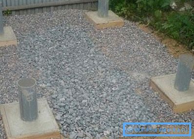 Drainage for the shower in the country with the help of rubble Drainage for the shower in the country with the help of rubble