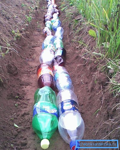 Drainage from plastic bottles Drainage from plastic bottles