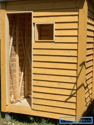 Wood is one of the most popular materials for the shower. Wood is one of the most popular materials for the shower.