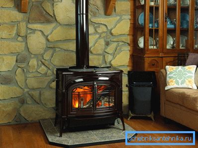 Wood boiler for heating cottages gives not only warmth, but also the comfort of burning logs. Wood boiler for heating cottages gives not only warmth, but also the comfort of burning logs.