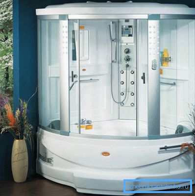 Shower box - symbiosis of baths and cabins