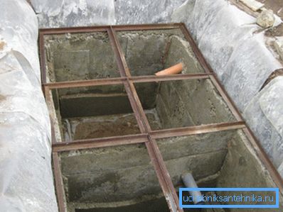 Two-chamber septic tank under the bathroom Two-chamber septic tank under the bathroom