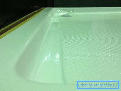Enameled steel shower base