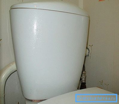 If condensation has formed, you should not immediately run to the store and demand the exchange of goods, first you need to make sure that “comfortable” conditions are created for its operation. If condensation has formed, you should not immediately run to the store and demand the exchange of goods, first you need to make sure that “comfortable” conditions are created for its operation.