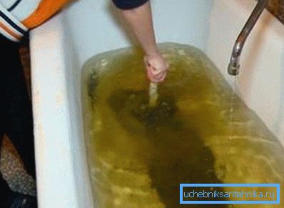If the water goes bad in the whole apartment, it’s a matter of breaking the whole sewer system If the water goes bad in the whole apartment, it’s a matter of breaking the whole sewer system