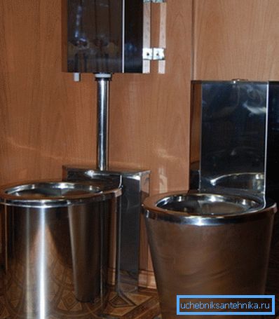 There are models, both with a built-in tank, and with the rendered There are models, both with a built-in tank, and with the rendered