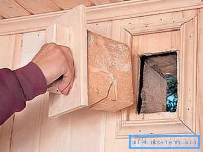 Natural ventilation in a wooden house avoids mold and rotting processes. Natural ventilation in a wooden house avoids mold and rotting processes.