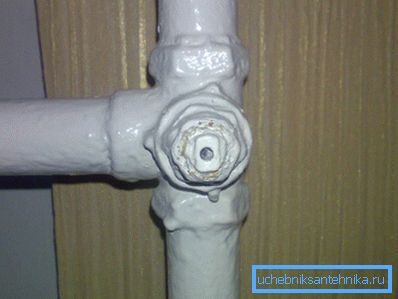 This simple device provided several generations of locksmiths with headaches. This simple device provided several generations of locksmiths with headaches.