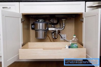 Filter equipment installed under the sink Filter equipment installed under the sink