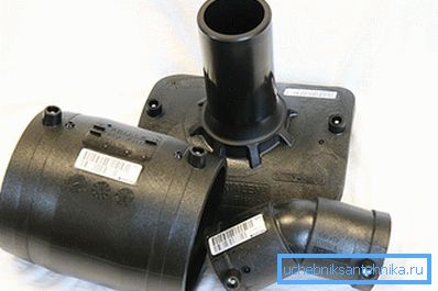 Fitting for PND-pipes with electric heaters Fitting for PND-pipes with electric heaters