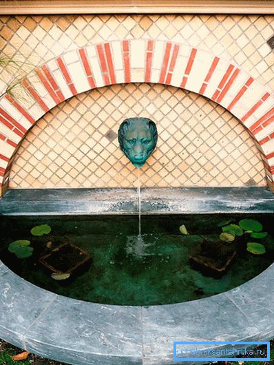 Italian style fountain Italian style fountain