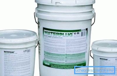 Photos of the finished mixture for waterproofing well joints.