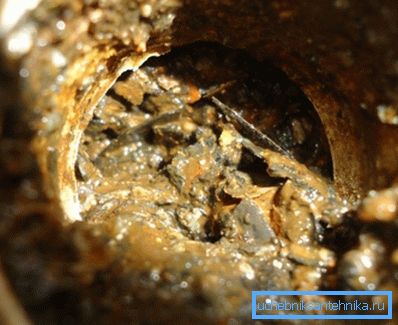 Photos of scale and rust in the heating circuits Photos of scale and rust in the heating circuits