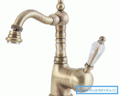 Photo of one of the varieties of bronze mixer. Photo of one of the varieties of bronze mixer.