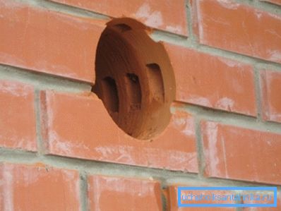 Photo produha drilled in the brickwork Photo produha drilled in the brickwork