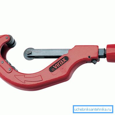 Photo of pipe cutter