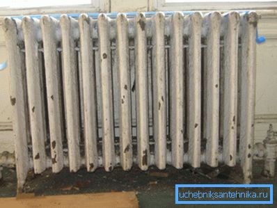 Photos of old radiator batteries Photos of old radiator batteries