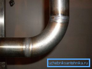 Photos of the welded joint using the knee
