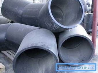 Photos of welded segmented plastic pipe fittings