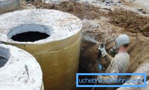 Sealing seams bitumen-gasoline solution. Sealing seams bitumen-gasoline solution.