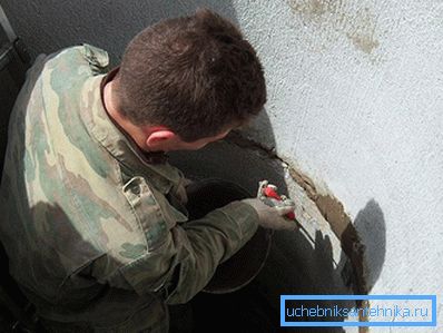 Waterproofing drain pits of concrete rings Waterproofing drain pits of concrete rings