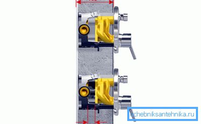 The depth of the niche under the mixer must match the size of the structure