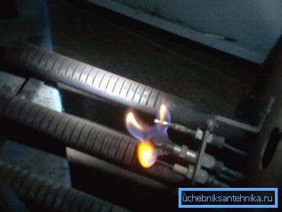 A torch with piezo ignition (in the photo) makes the apparatuses non-volatile A torch with piezo ignition (in the photo) makes the apparatuses non-volatile
